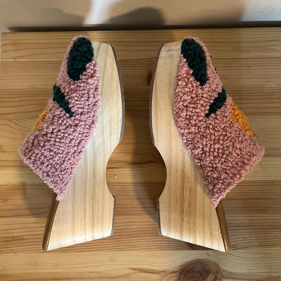 Anthropologie Emily Isabella Pink Floral Wood Clogs WOOL Size 40 9.5 NEW - Picture 4 of 6